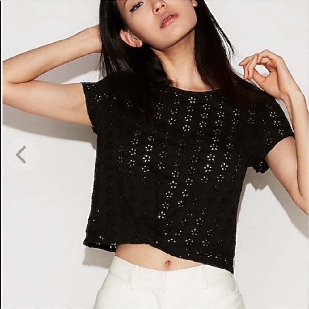 EXPRESS | Black Floral Eyelet Short Sleeve Twist Front Top Women’s Size Small